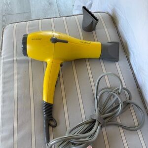 Drybar Buttercup Hair Dryer